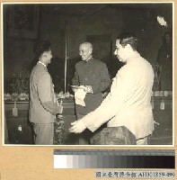 藏品(蔣主席慰問川中抗戰將士遺族)的圖片